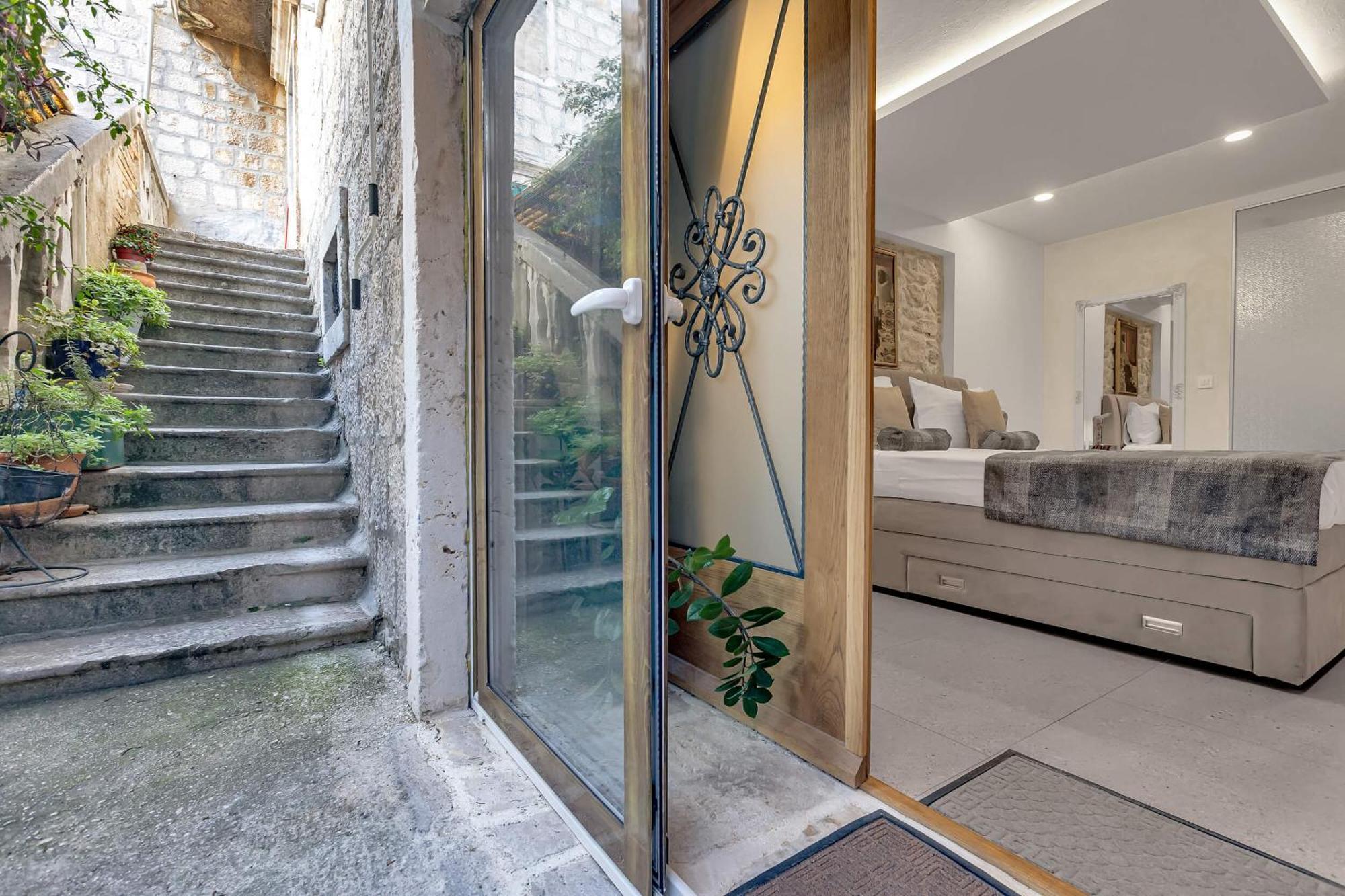Luxury Rooms Palace B&B Makarska Dış mekan fotoğraf