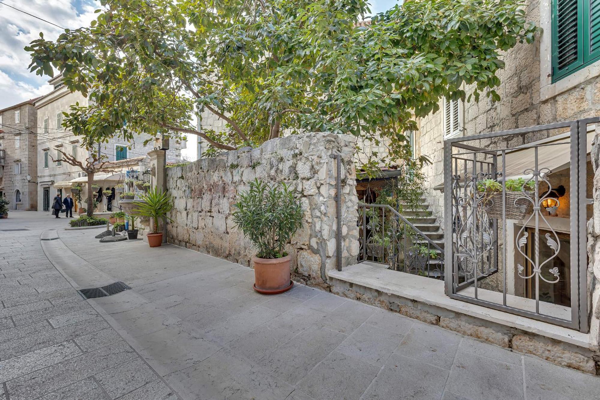 Luxury Rooms Palace B&B Makarska Dış mekan fotoğraf
