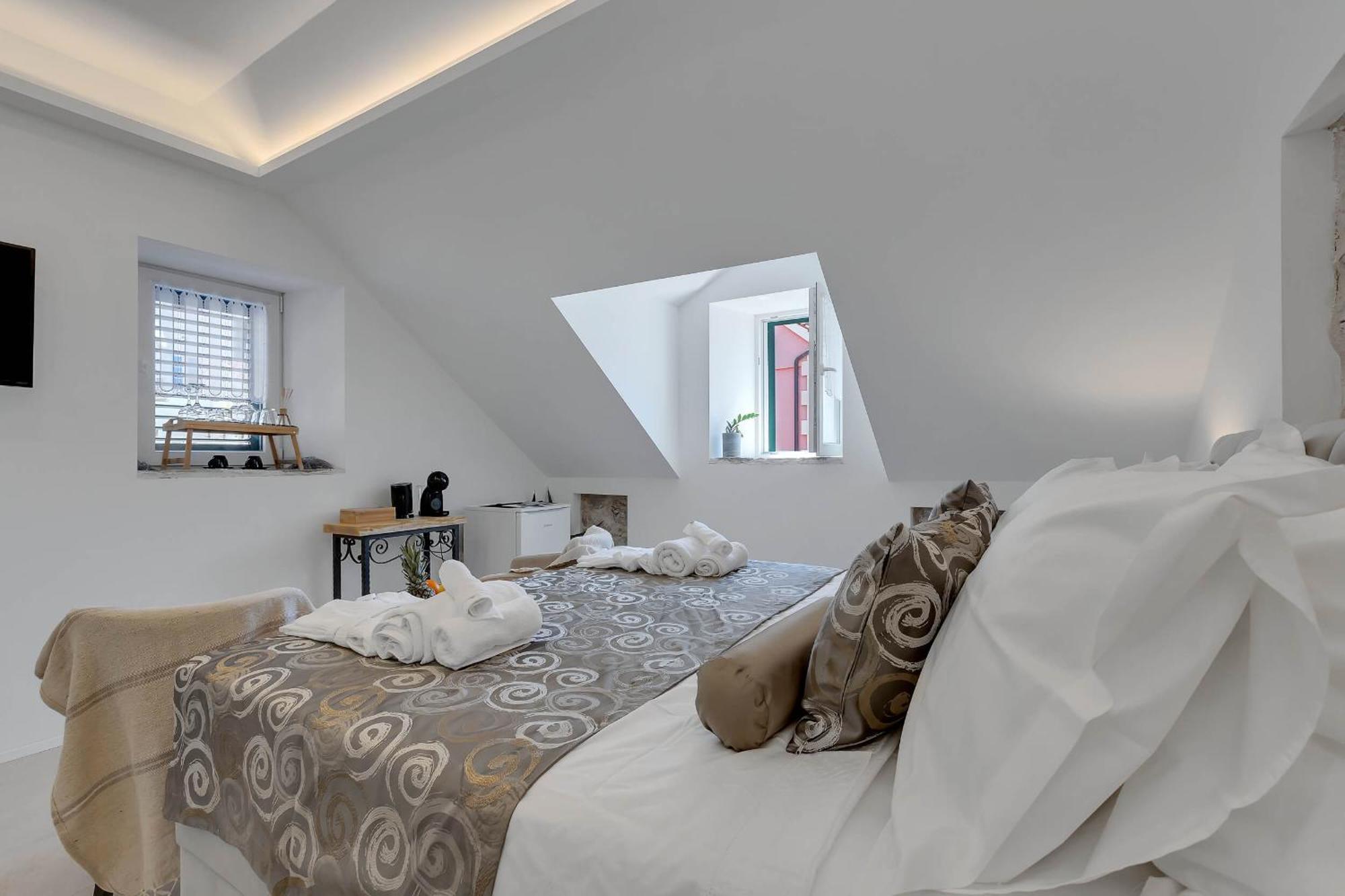 Luxury Rooms Palace B&B Makarska Dış mekan fotoğraf