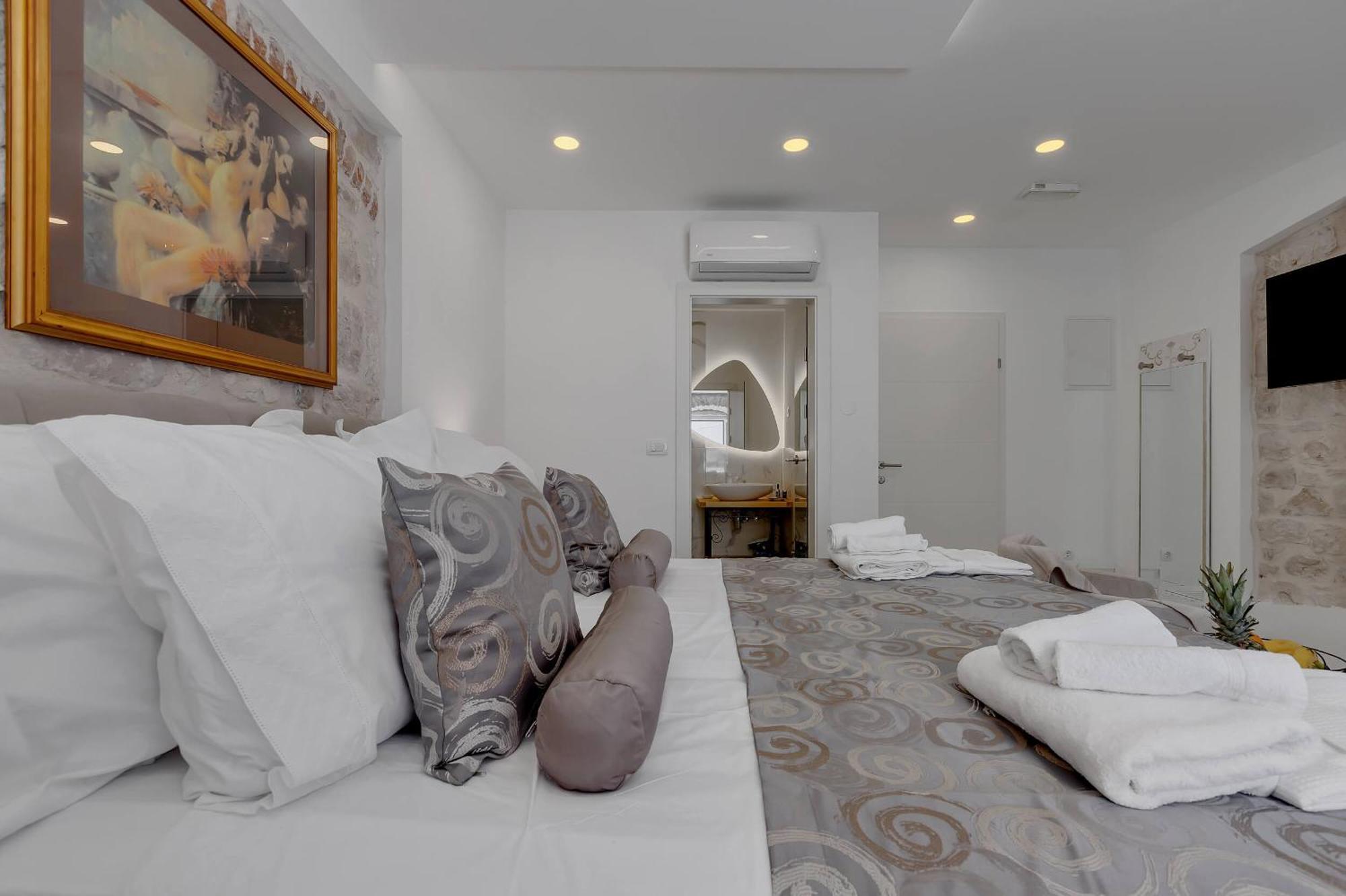Luxury Rooms Palace B&B Makarska Dış mekan fotoğraf