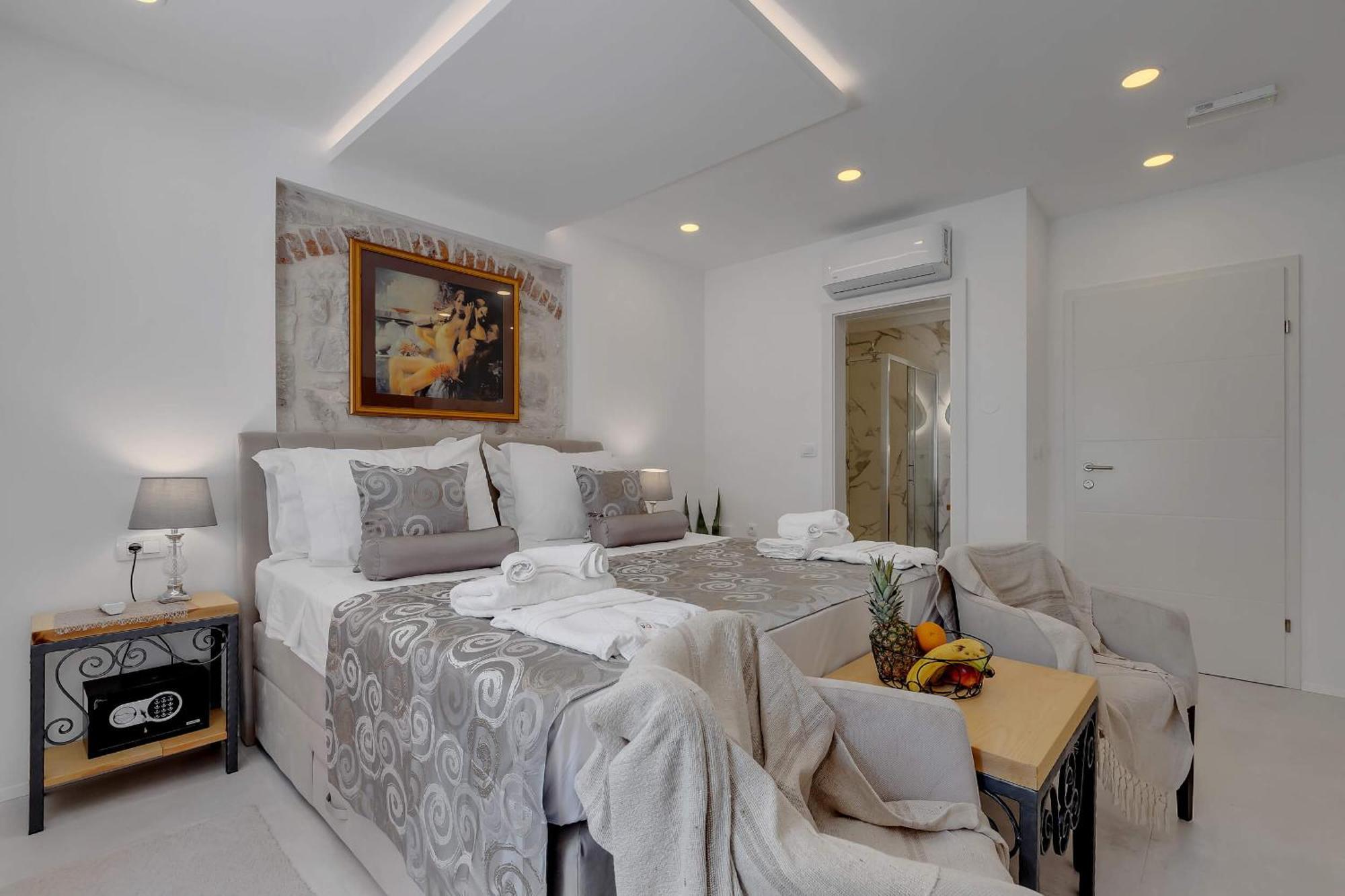 Luxury Rooms Palace B&B Makarska Dış mekan fotoğraf